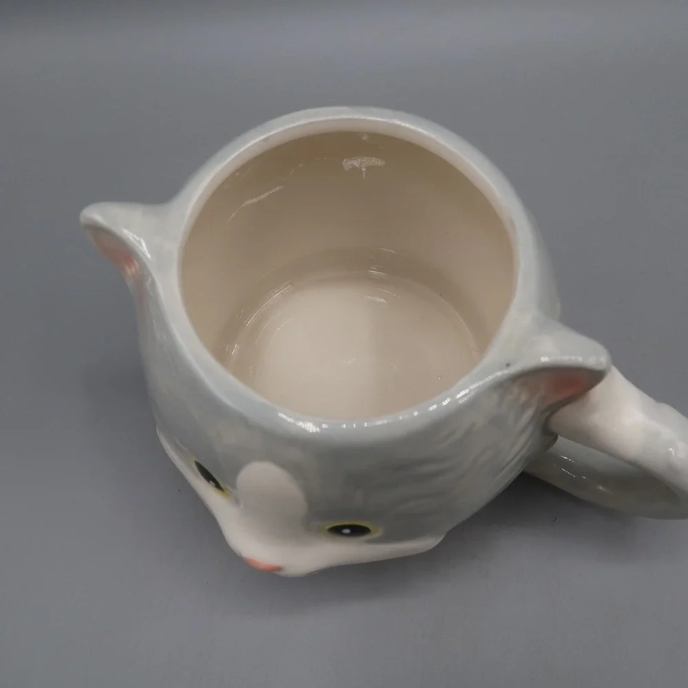 Pier 1 Imports‎ Oversized Gray Kitten Cat Coffee Mug Red White Bow Tie